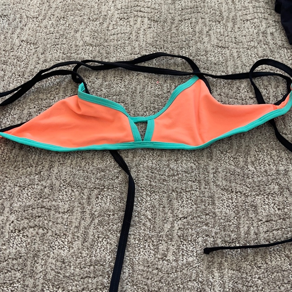 Jolyn Vent Top
